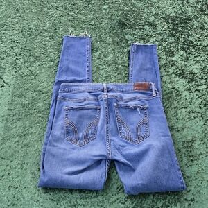 Hollister‎ Classic Blue Cropped Jeans